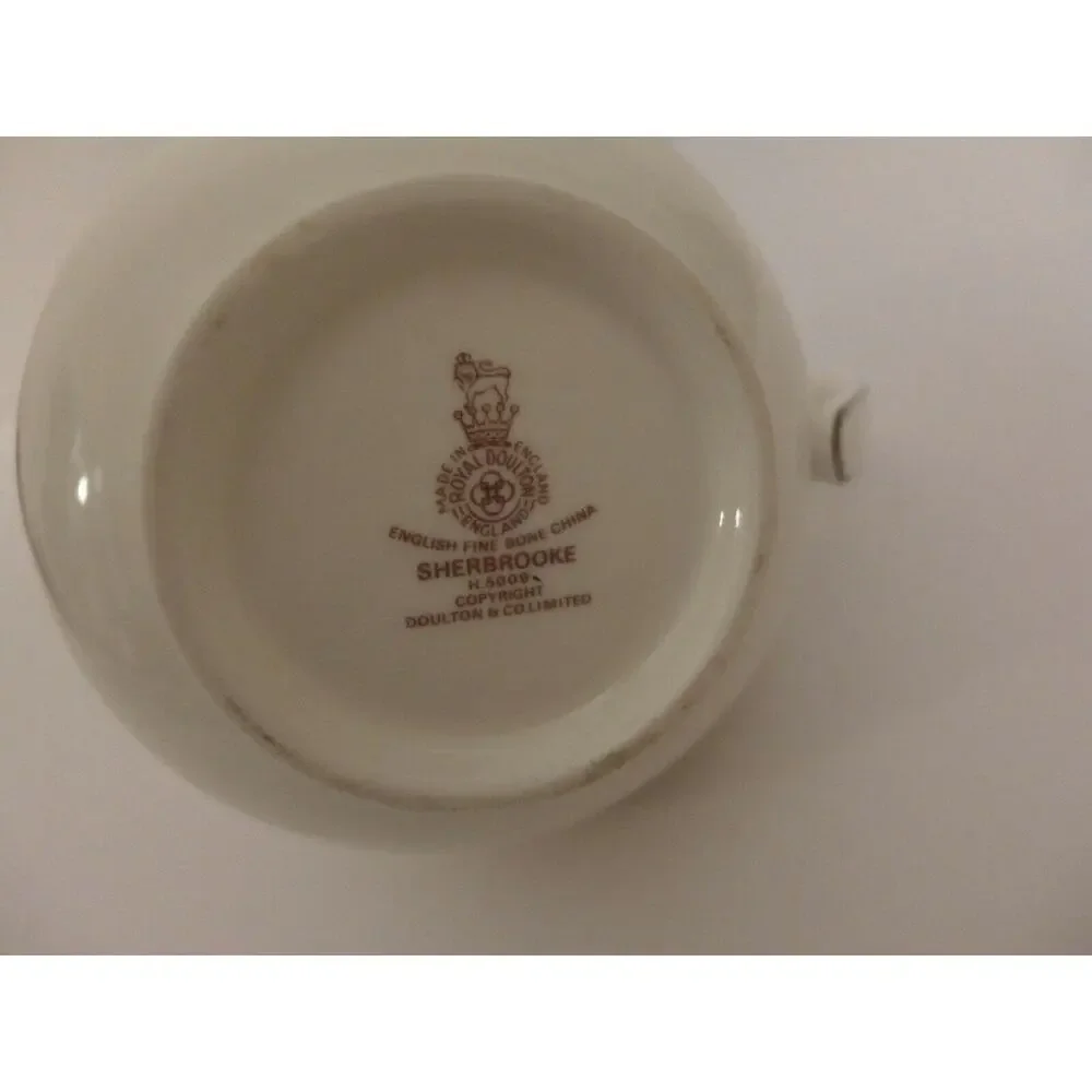 Royal Doulton Sherbrooke Creamer Milk Jug English Bone China 1980's